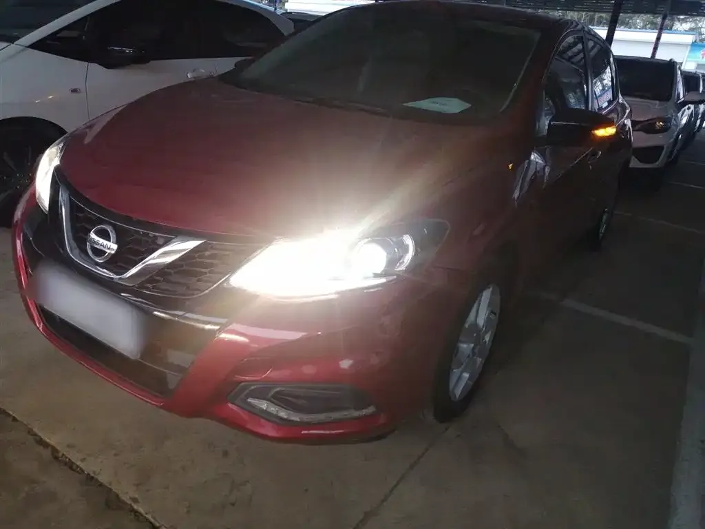Nissan Tiida 2021 из CN, фото 1