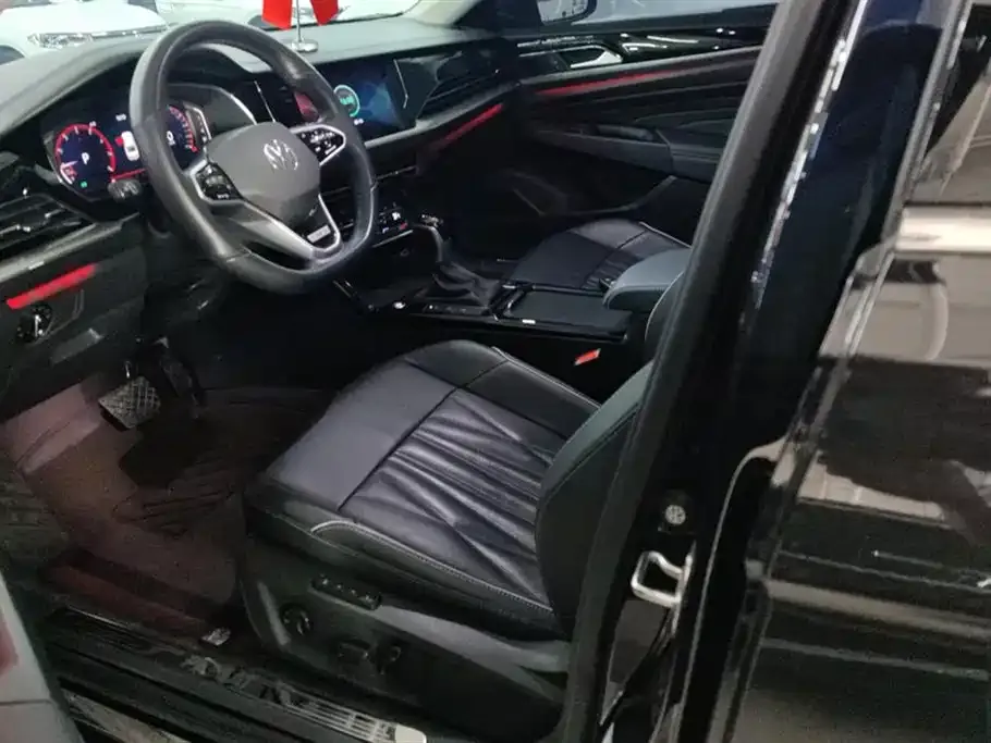 Volkswagen Passat 2022 из CN, фото 4