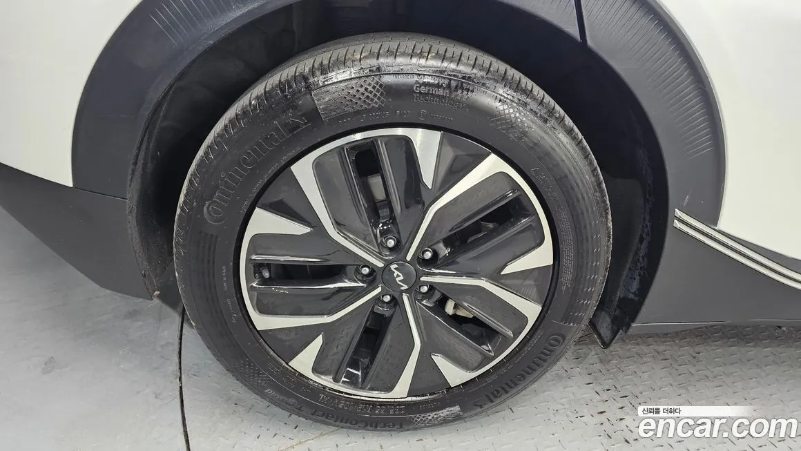 Kia EV6 2022 из KR, фото 10