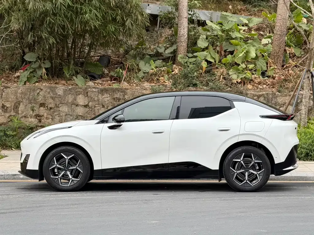 Lynk & Co Z20 2025 из CN, фото 2