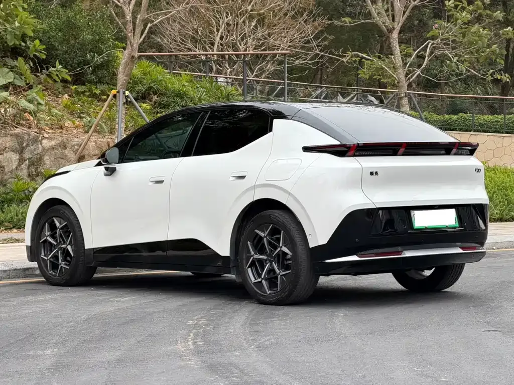 Lynk & Co Z20 2025 из CN, фото 7