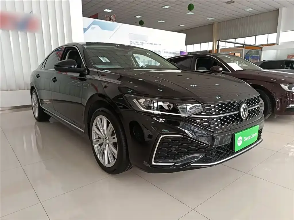 Volkswagen Passat 2023 из CN, фото 10