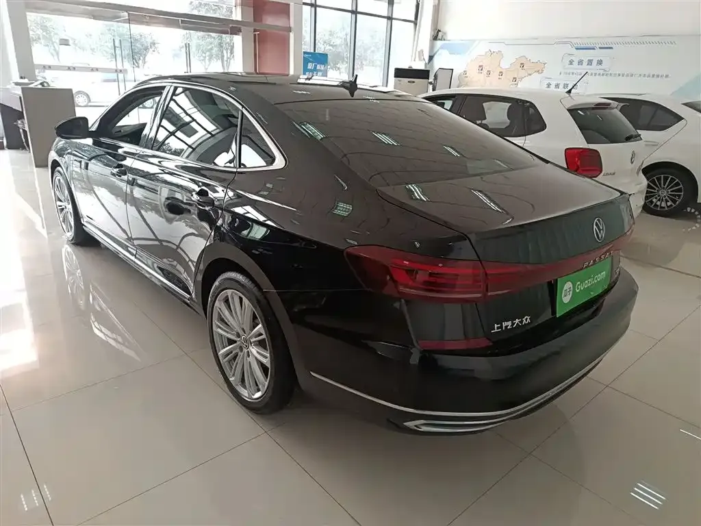 Volkswagen Passat 2023 из CN, фото 7