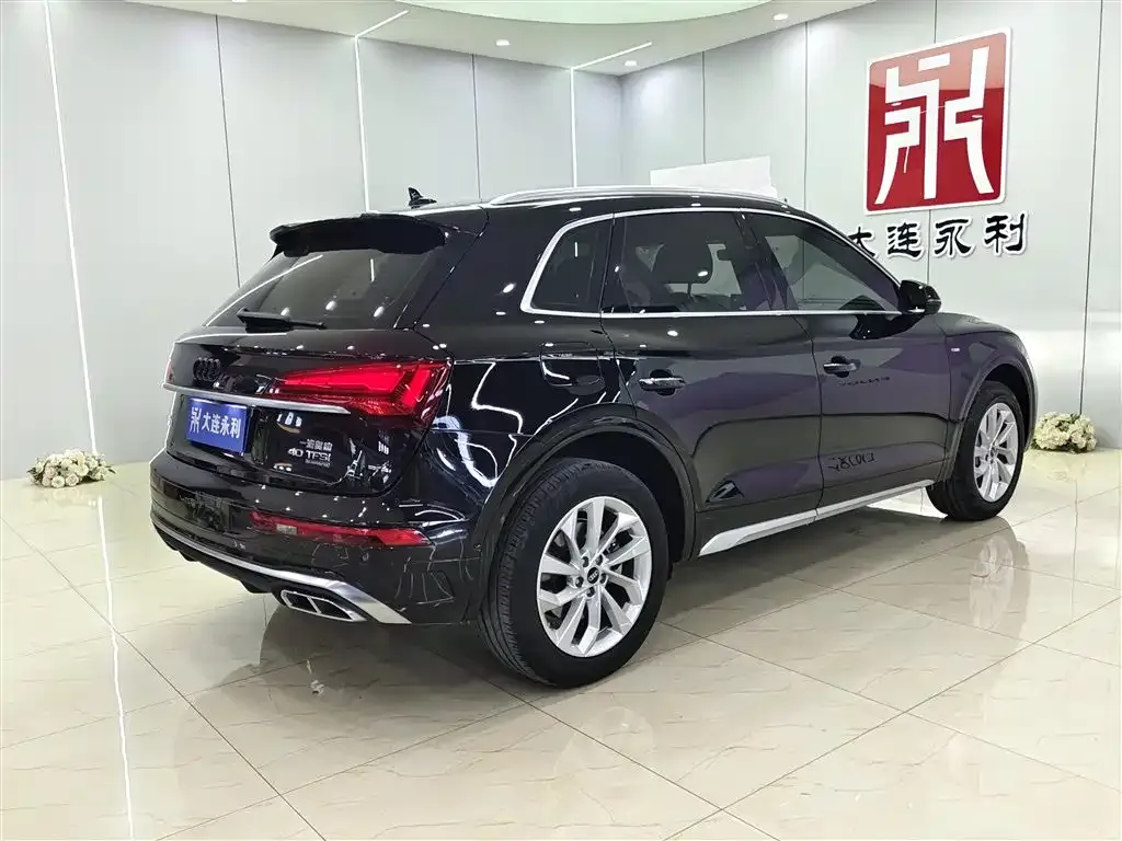 Audi Q5L 2021 из CN, фото 3