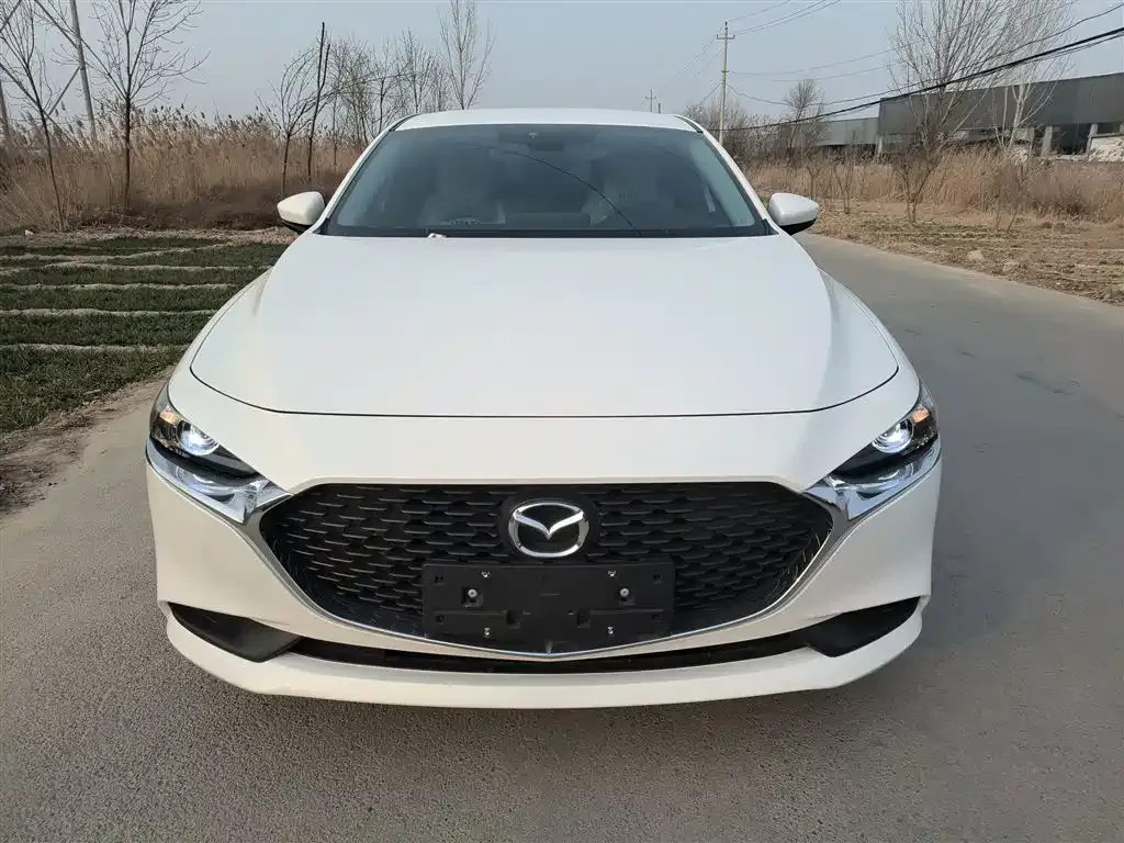 Mazda 3 Axela 2024 из CN, фото 4