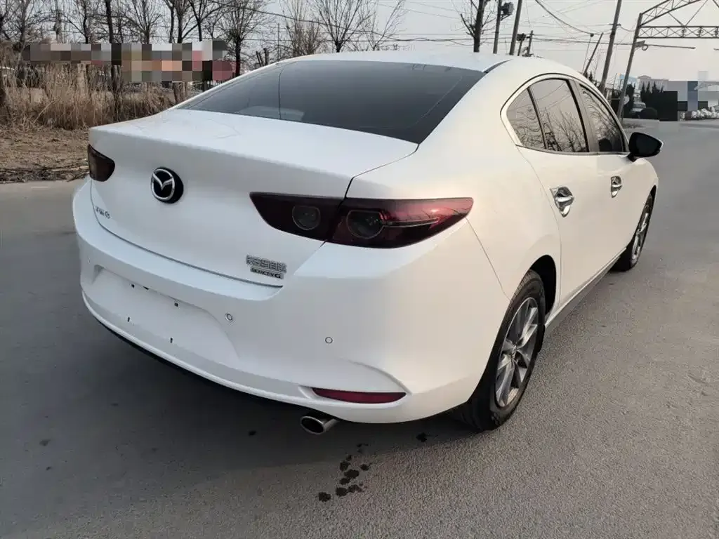 Mazda 3 Axela 2024 из CN, фото 2
