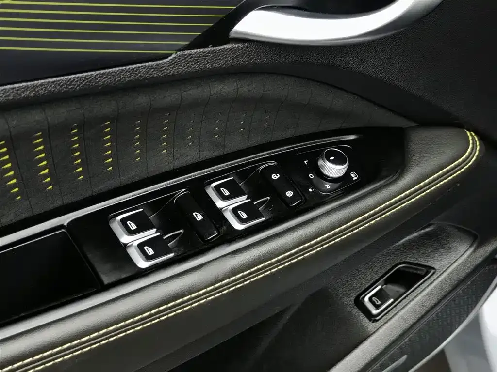 Geely Xingyue S — фото 8