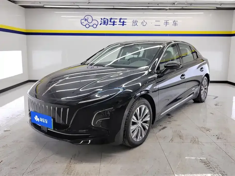 Hongqi E-QM5 — фото 1