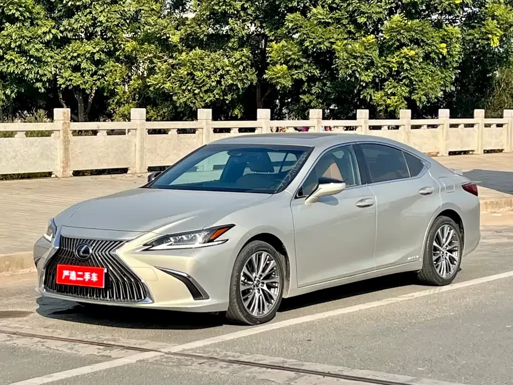 Lexus ES 2021 из CN, фото 1