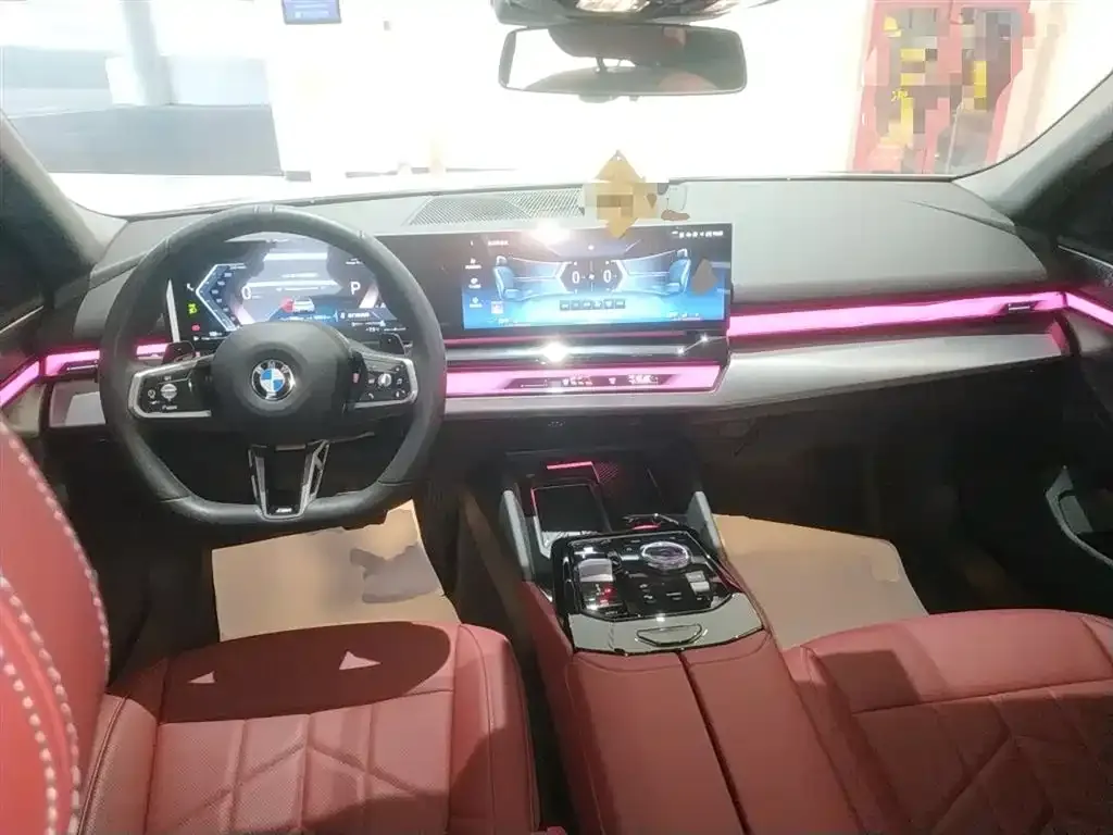 BMW 5 Series 2024 из CN, фото 7