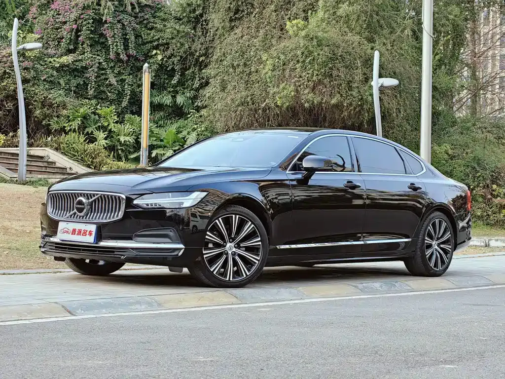 Volvo S90 2023 из CN, фото 1