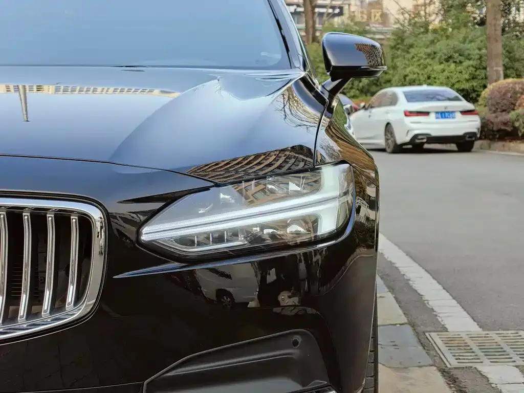 Volvo S90 2023 из CN, фото 7