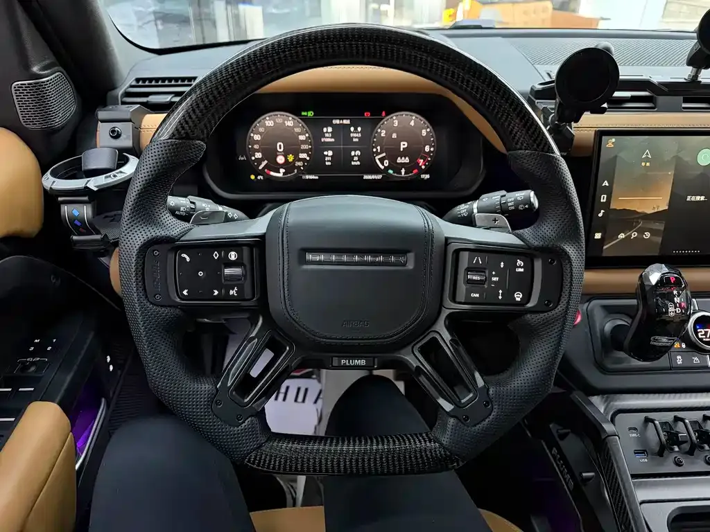 Land Rover Defender — фото 10