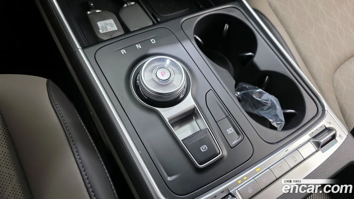 Kia Carnival — фото 10