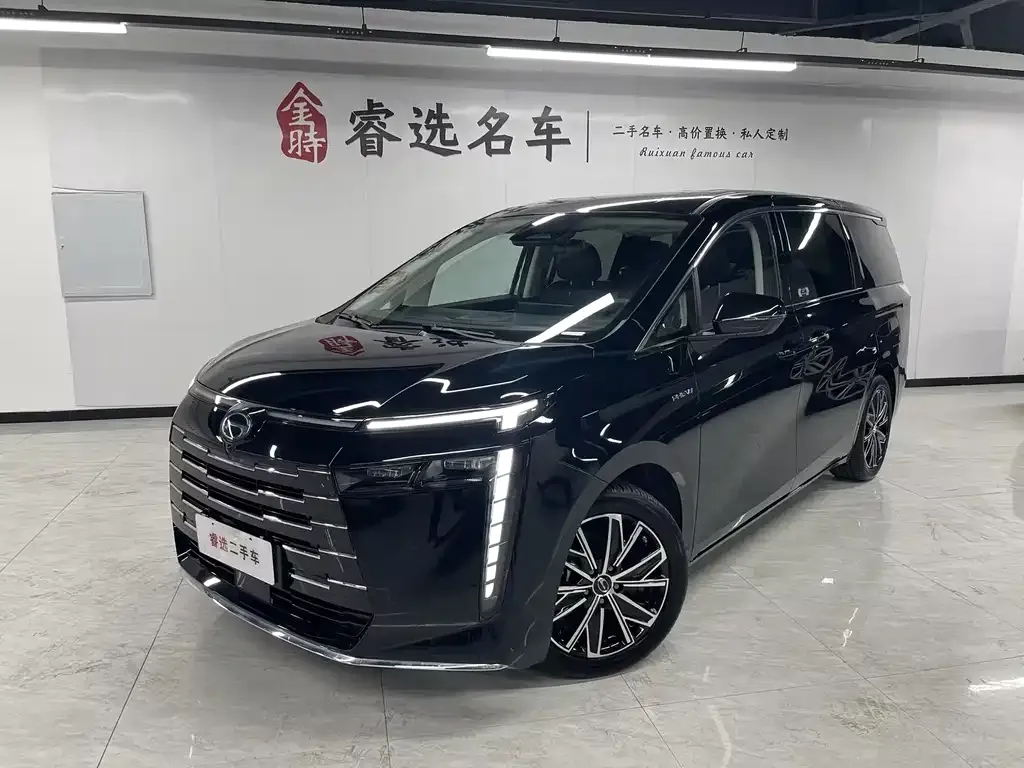 GAC Motor E8 Hybrid — фото 1