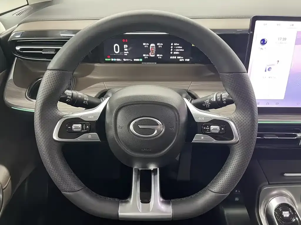 GAC Motor E8 Hybrid — фото 9