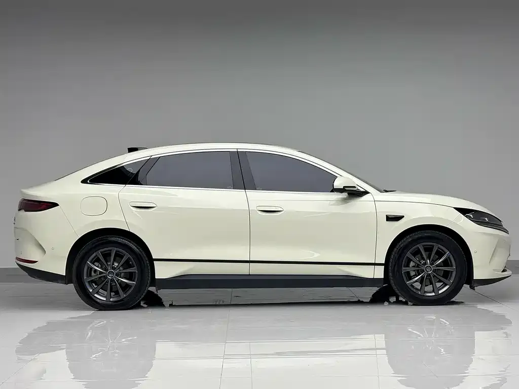 BYD Qin L 2025 из CN, фото 5