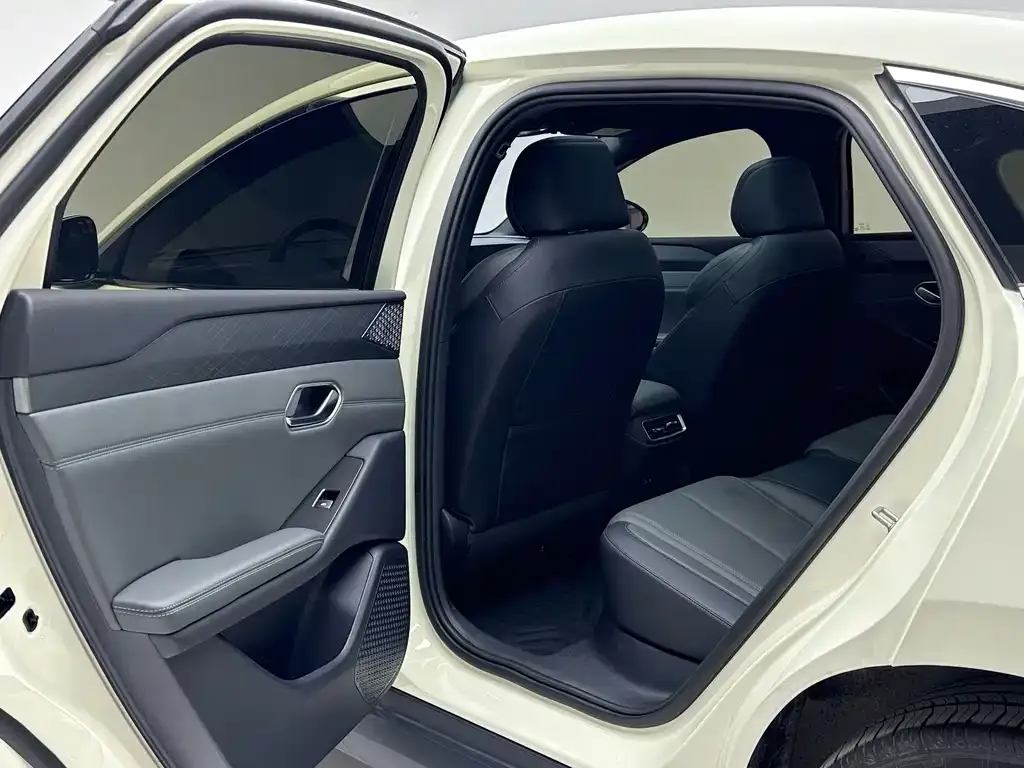 BYD Qin L 2025 из CN, фото 8