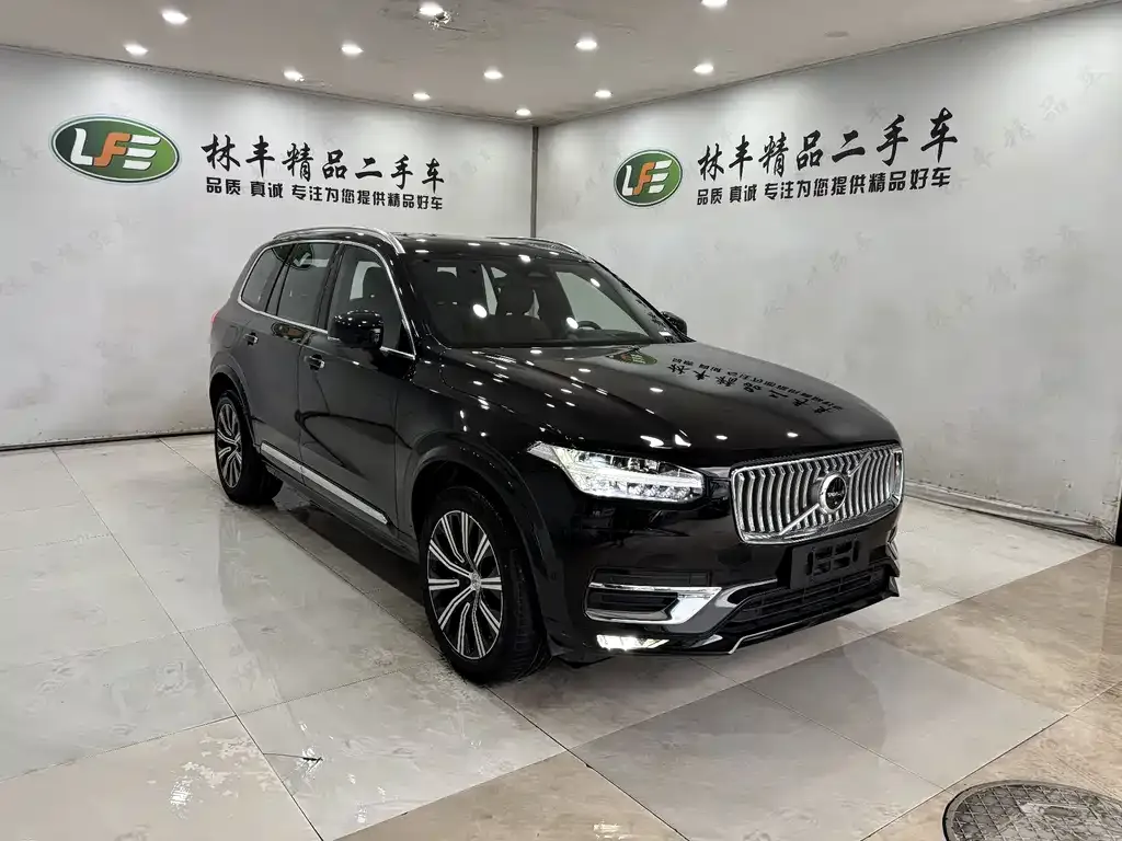 Volvo XC90 2023 из CN, фото 7