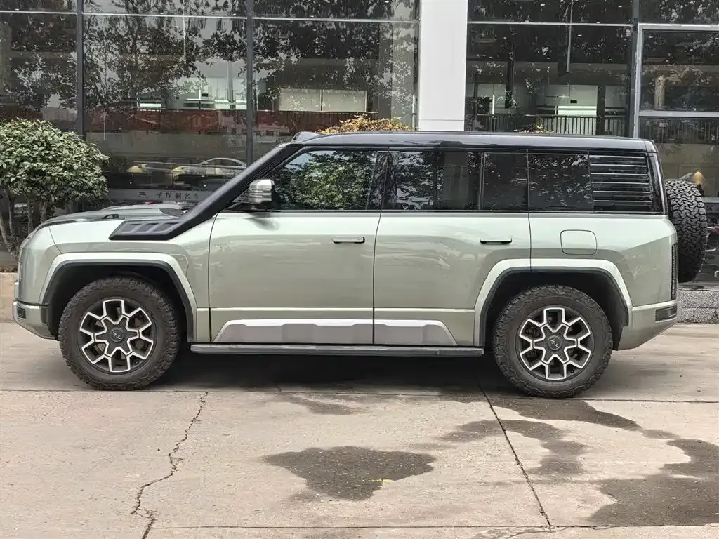 Yangwang U8 2024 из CN, фото 7