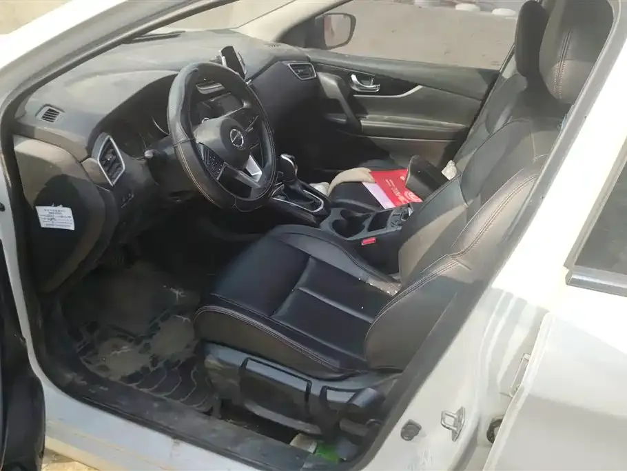 Nissan Qashqai 2022 из CN, фото 2
