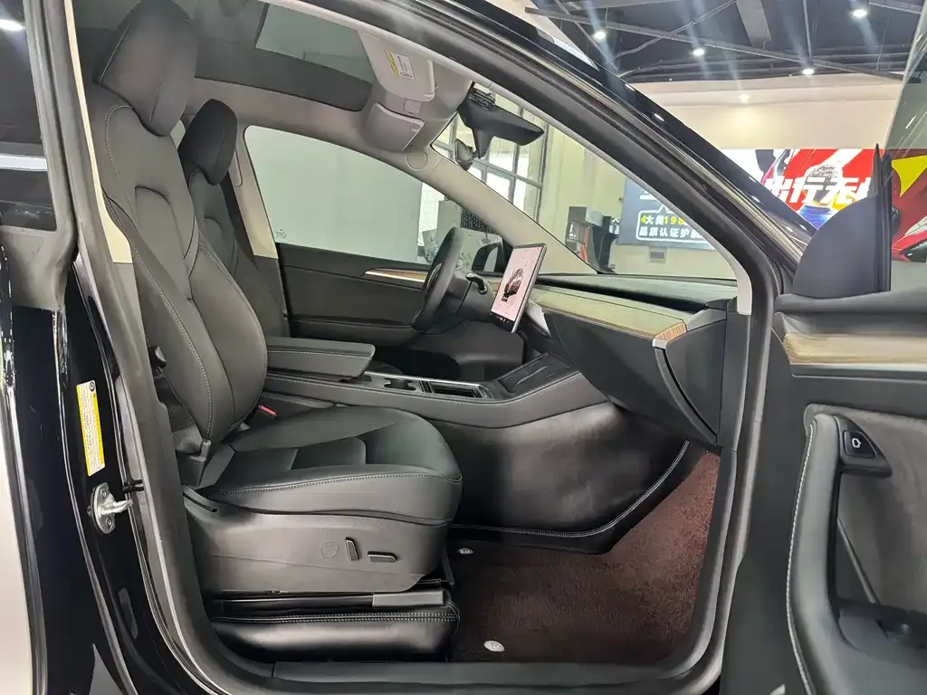 Tesla Model Y 2022 из CN, фото 7