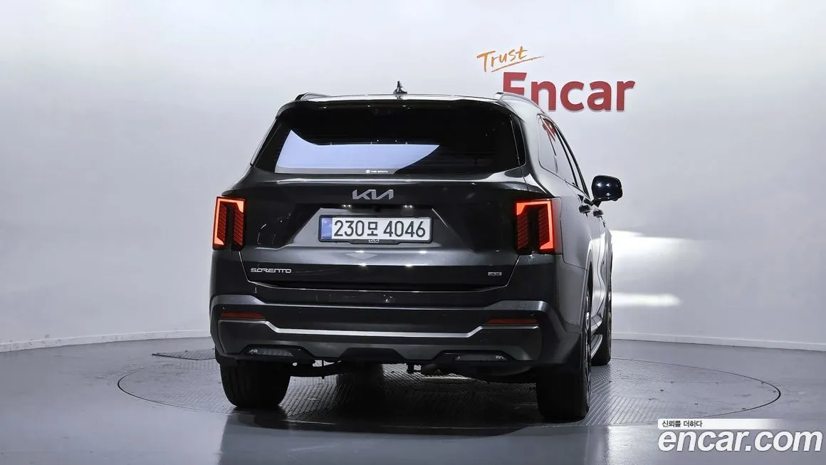 Kia Sorento — фото 7