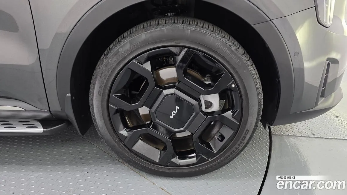 Kia Sorento — фото 4