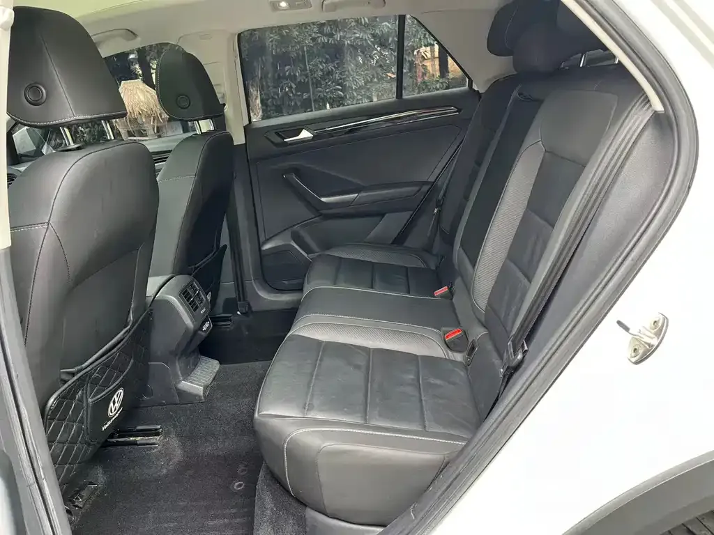 Volkswagen T-Roc 2022 из CN, фото 2
