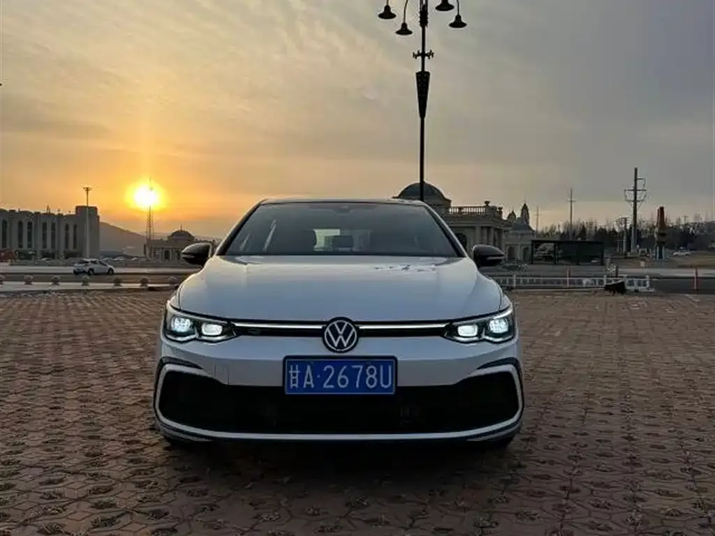 Volkswagen Golf 2022 из CN, фото 5