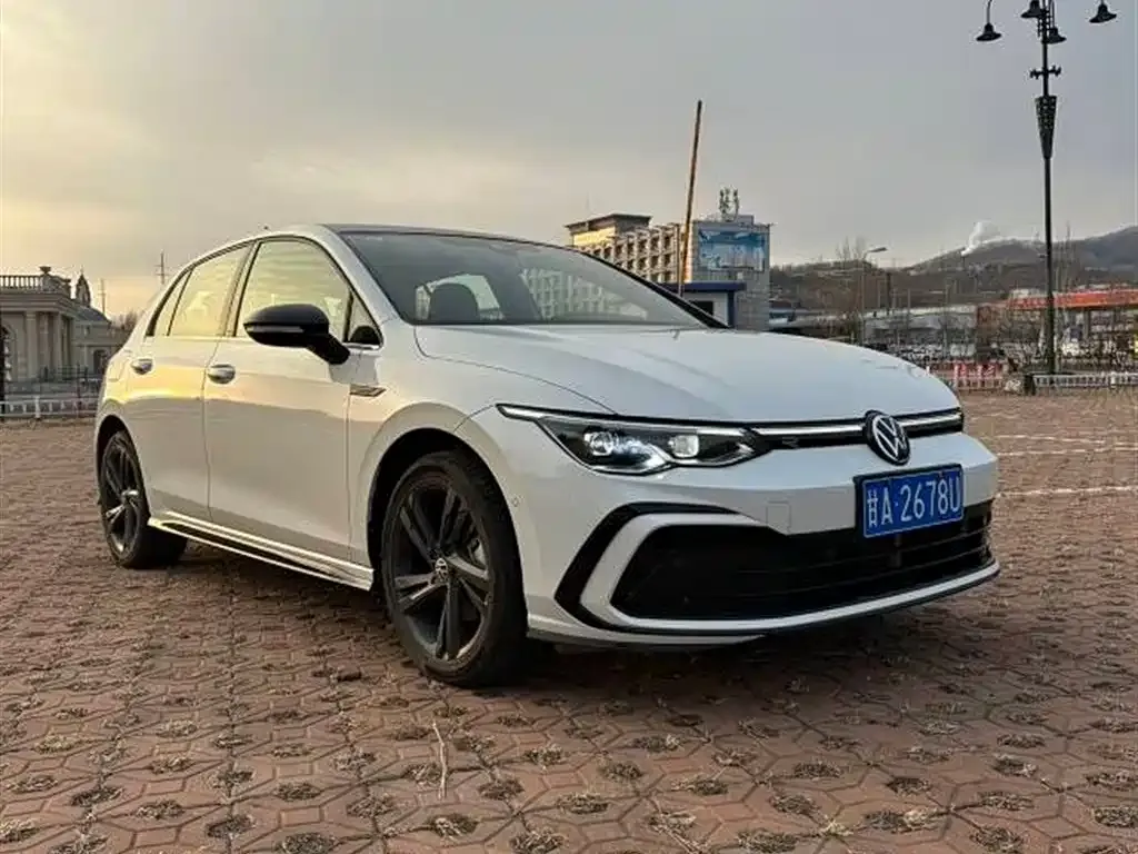 Volkswagen Golf 2022 из CN, фото 6