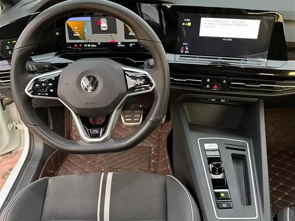 Volkswagen Golf 2022 из CN, фото 2