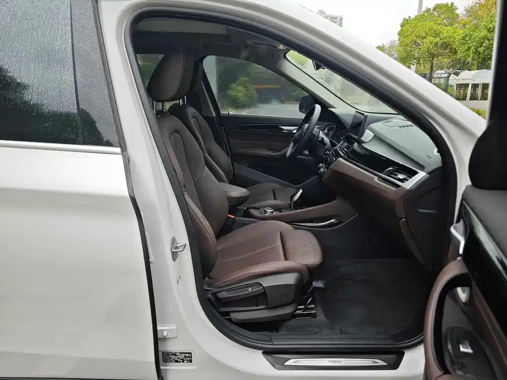 BMW X1 2022 из CN, фото 3