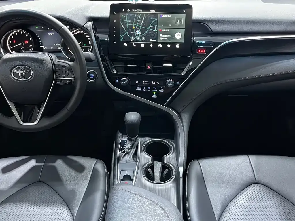 Toyota Camry 2023 из CN, фото 4