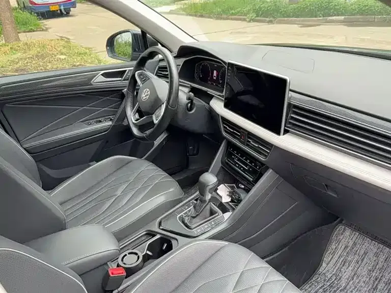 Volkswagen Tiguan L 2022 из CN, фото 8