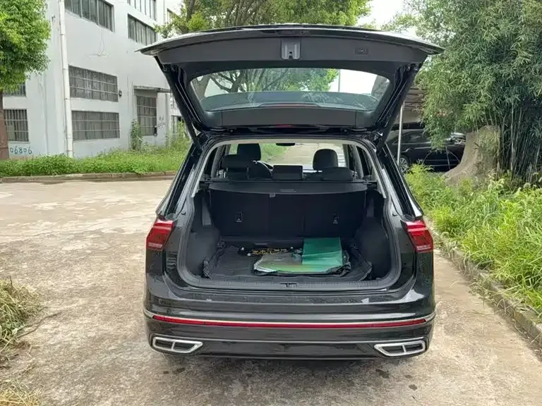 Volkswagen Tiguan L 2022 из CN, фото 5