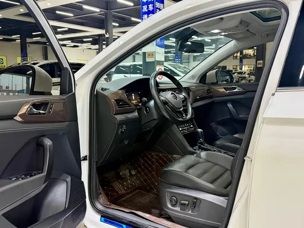 Volkswagen Tharu 2022 из CN, фото 9