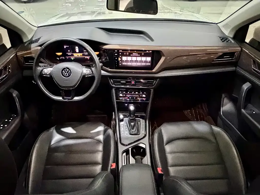 Volkswagen Tharu 2022 из CN, фото 6