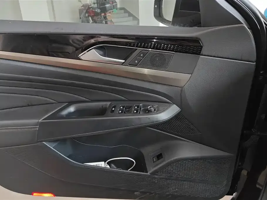 Volkswagen Passat 2021 из CN, фото 8