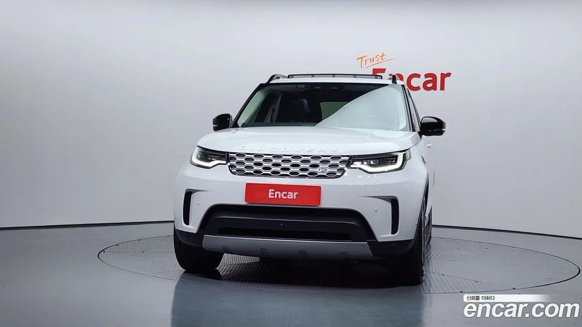 Land Rover Discovery 2024 из KR, фото 3