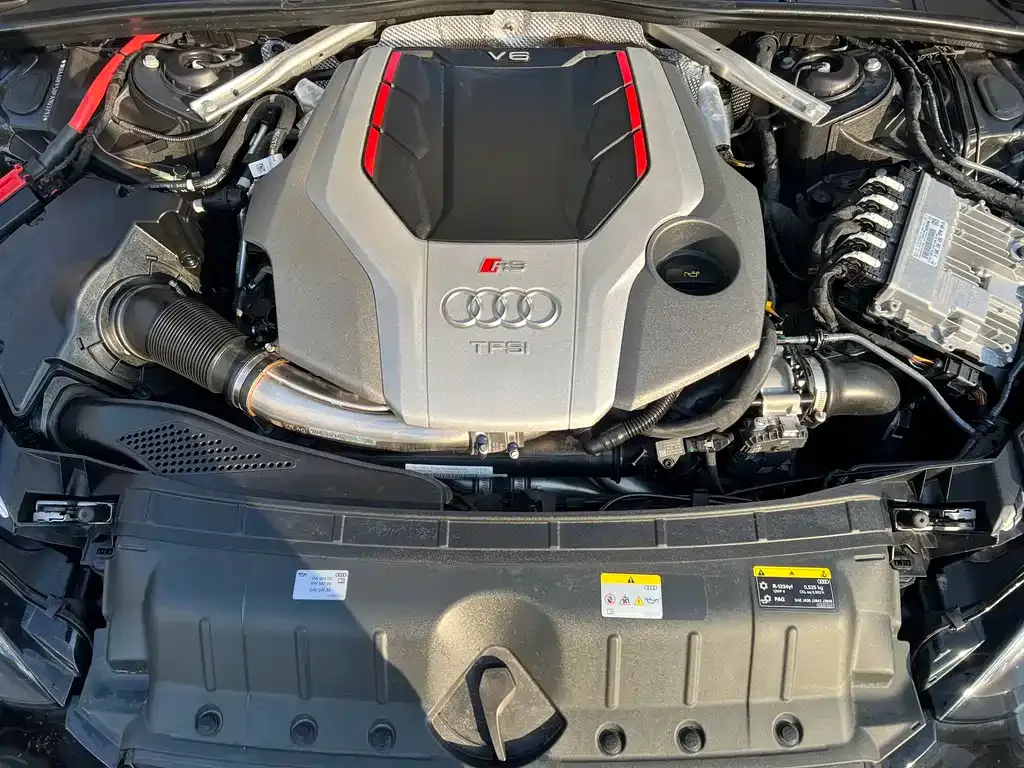 Audi RS 5 2024 из CN, фото 10