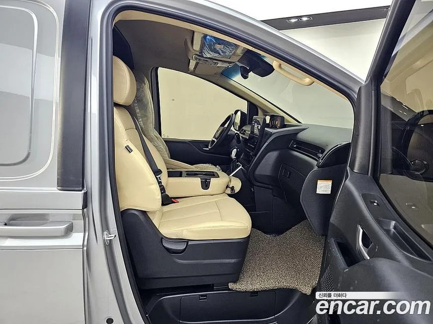 Hyundai Staria 2025 из KR, фото 6