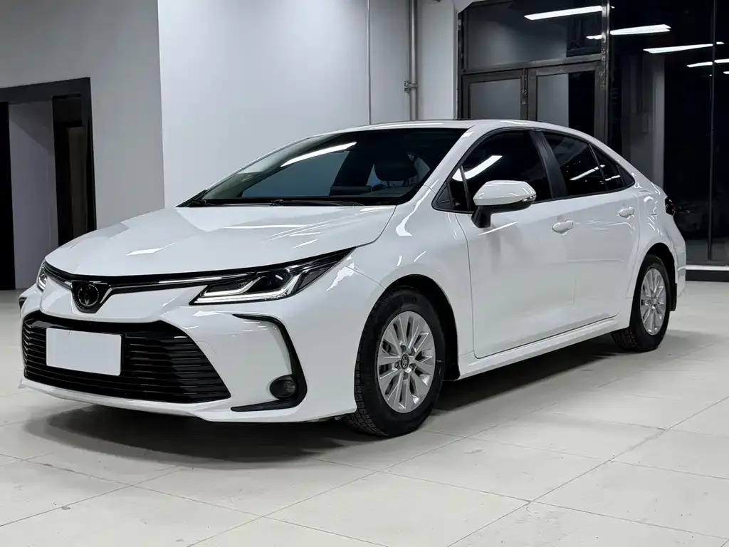 Toyota Corolla 2021 из CN, фото 1
