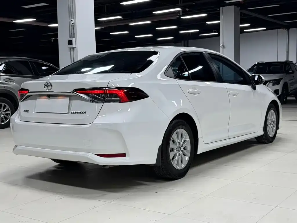 Toyota Corolla 2021 из CN, фото 7
