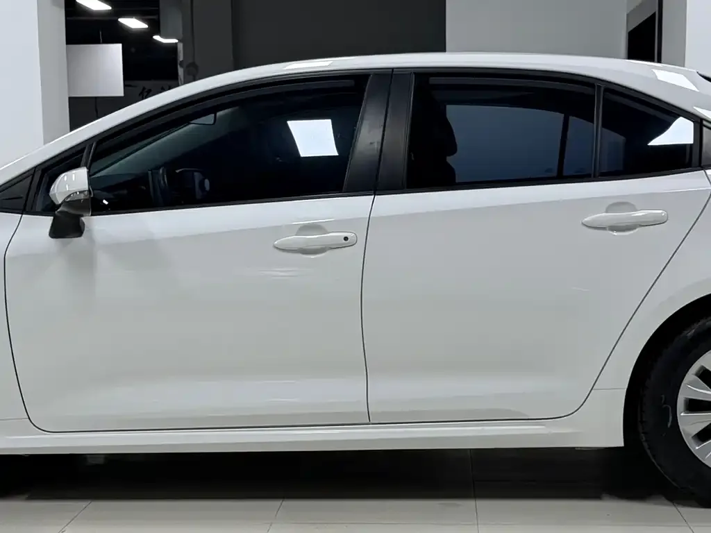 Toyota Corolla 2021 из CN, фото 4