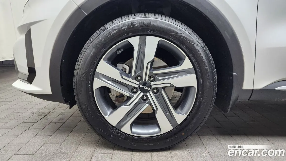 Kia Sorento — фото 7