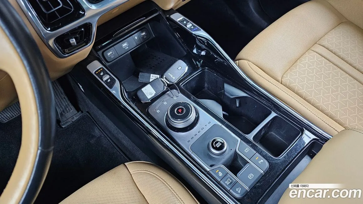 Kia Sorento — фото 9