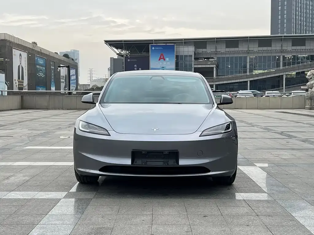 Tesla Model 3 2024 из CN, фото 5