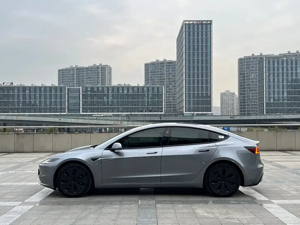 Tesla Model 3 2024 из CN, фото 10