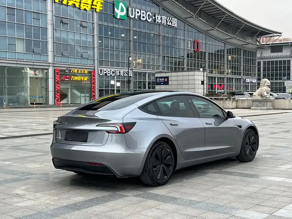 Tesla Model 3 2024 из CN, фото 4